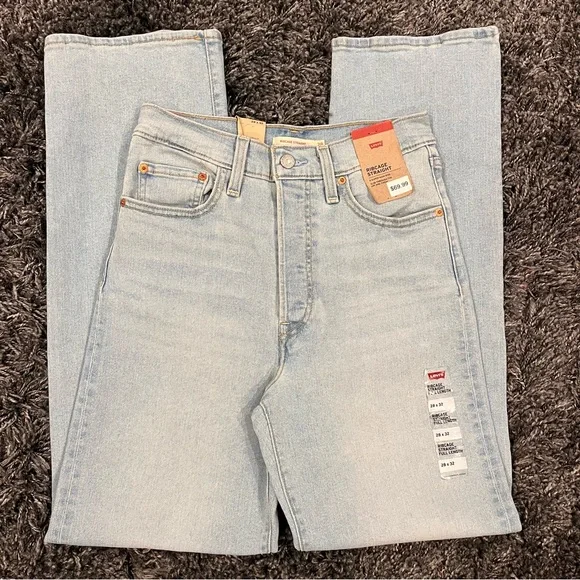 🌸NWT LEVIS RIBCAGE STRAIGHT HIGH RISE JEANS SIZE 28x32🌸 - Picture 2 of 9
